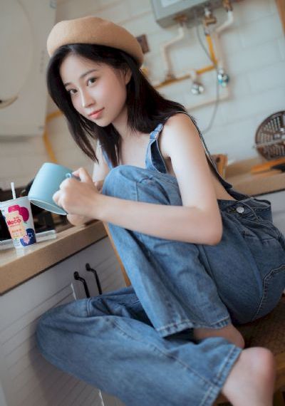 国产美女视频一区-最新高清国产国语三级