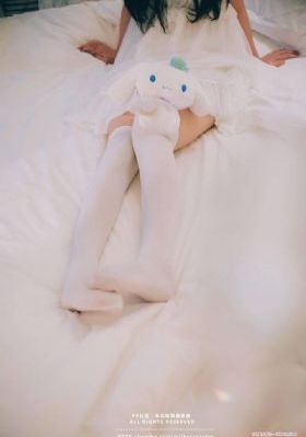 大胸美女被www视频网站-免费电影老版国语字幕