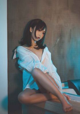 精品国产18-影音资源电影未删减版